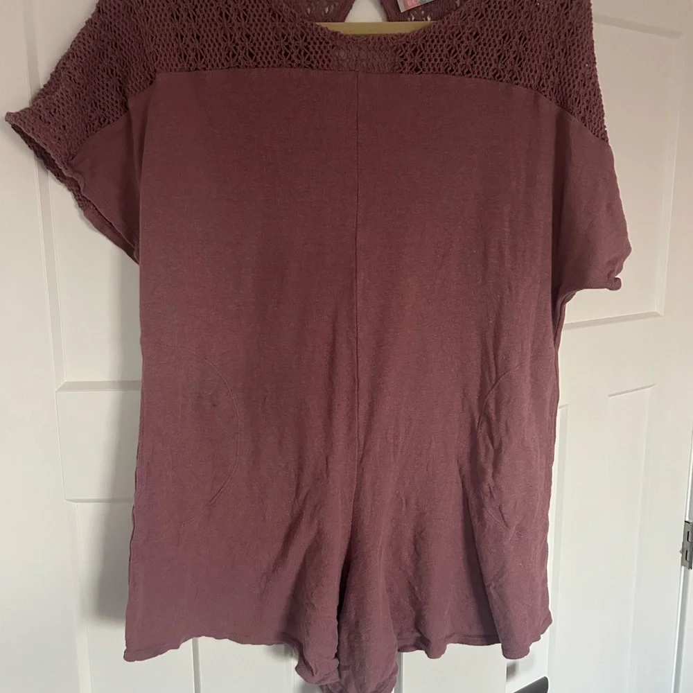 Free People beach crochet romper light purple- relaxed fit- size small - Picture 2 of 7
